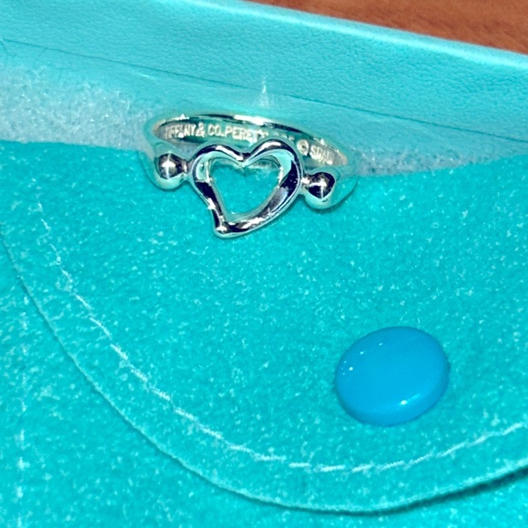 Authentic Tiffany & Co Silver Heart Ring with Box and Suede...